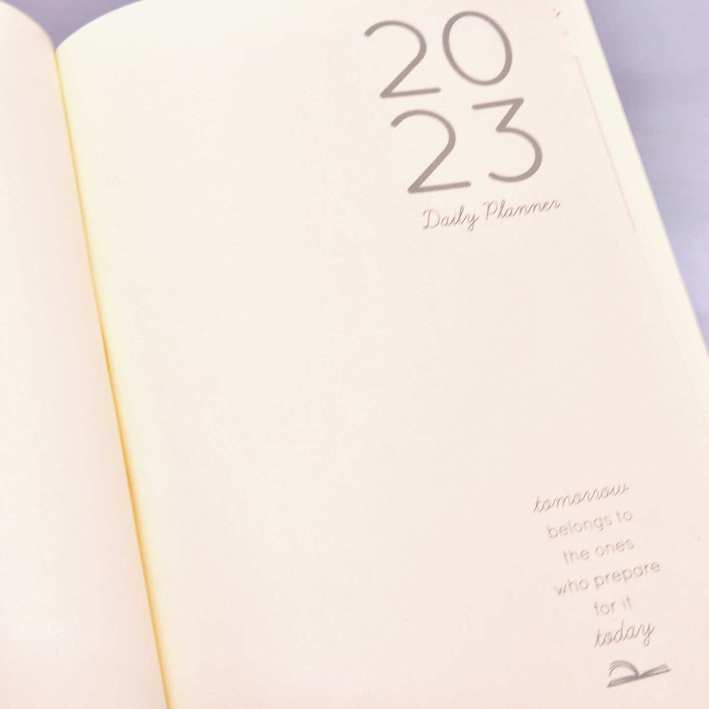 2023 Daily Planner in Professional Black